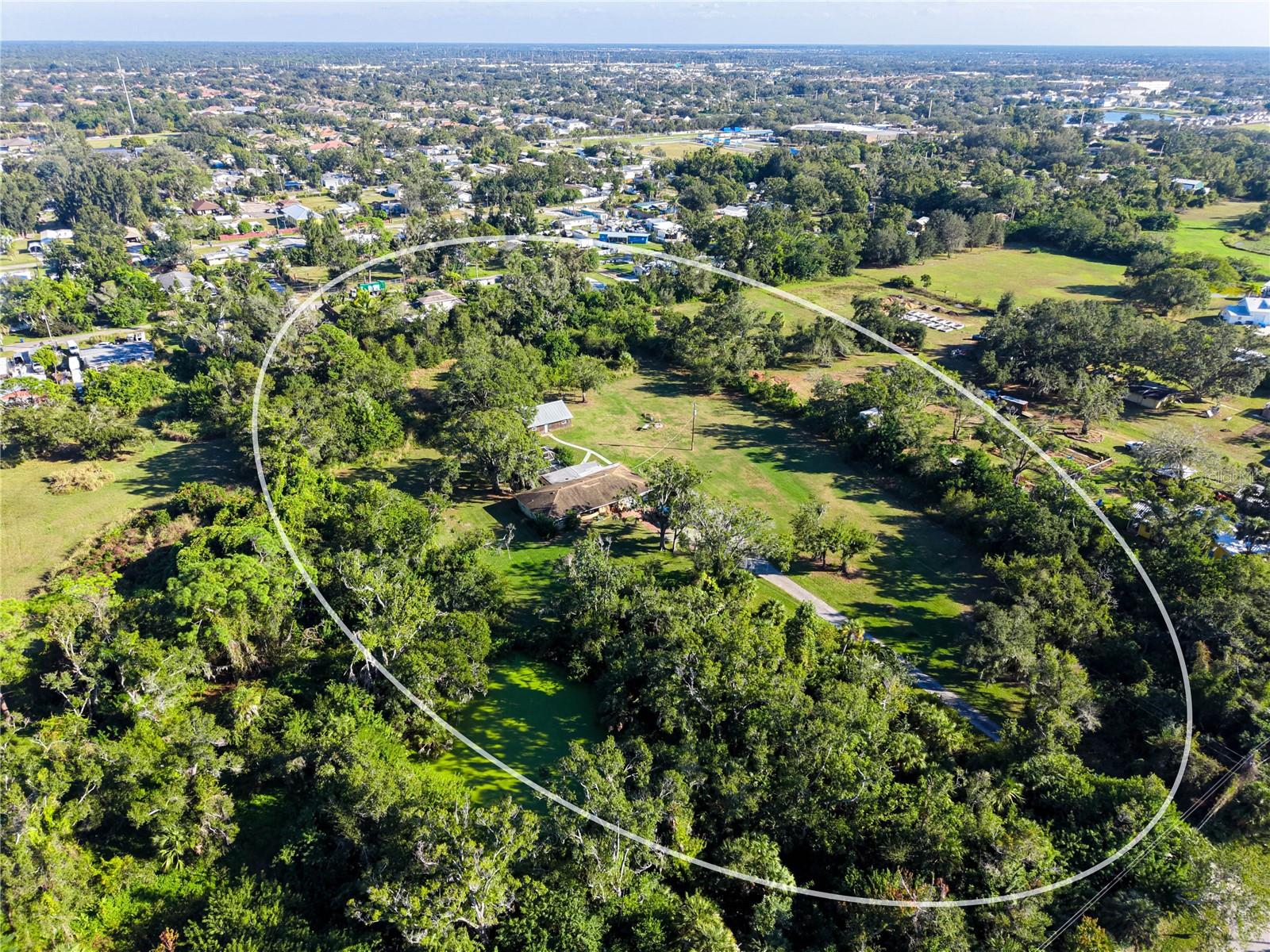 SARASOTA VENICE CO 11 37 18 - Land