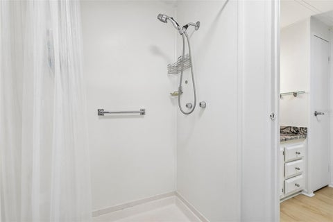 Tiny photo for 411 Palo Verde Drive, Leesburg, FL 34748 (MLS # G5118362)
