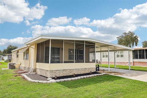 Tiny photo for 411 Palo Verde Drive, Leesburg, FL 34748 (MLS # G5118362)