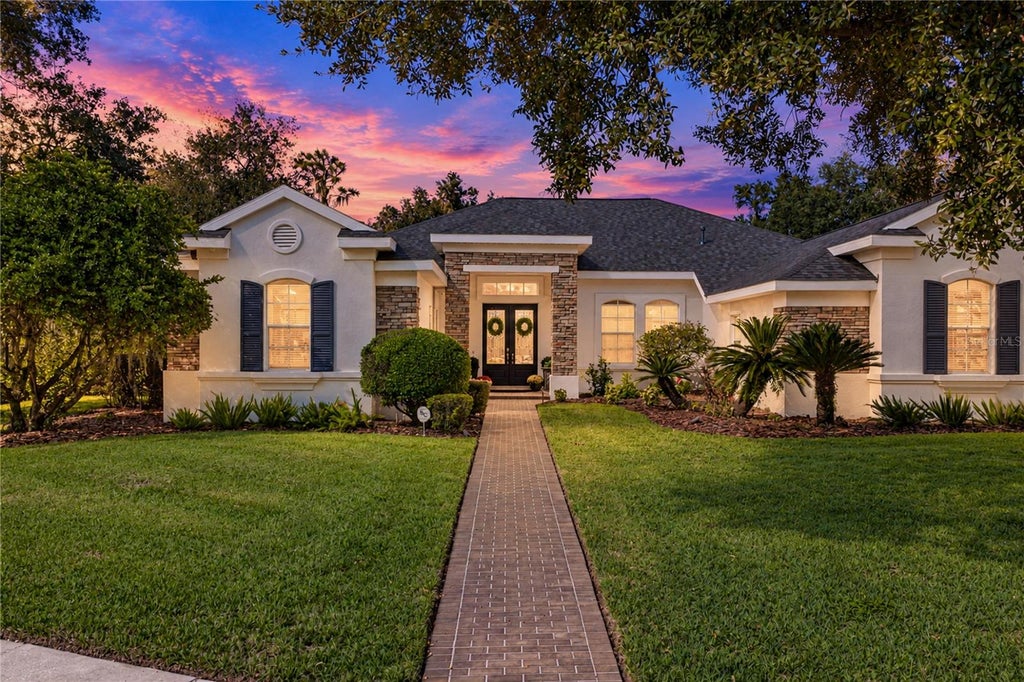 Photo of 6010 Kestrel Point Avenue, Lithia, FL 33547 (MLS # TB8557471)