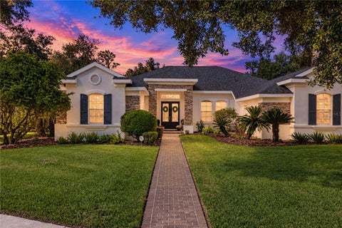 Photo of 6010 Kestrel Point Avenue, Lithia, FL 33547 (MLS # TB8557471)