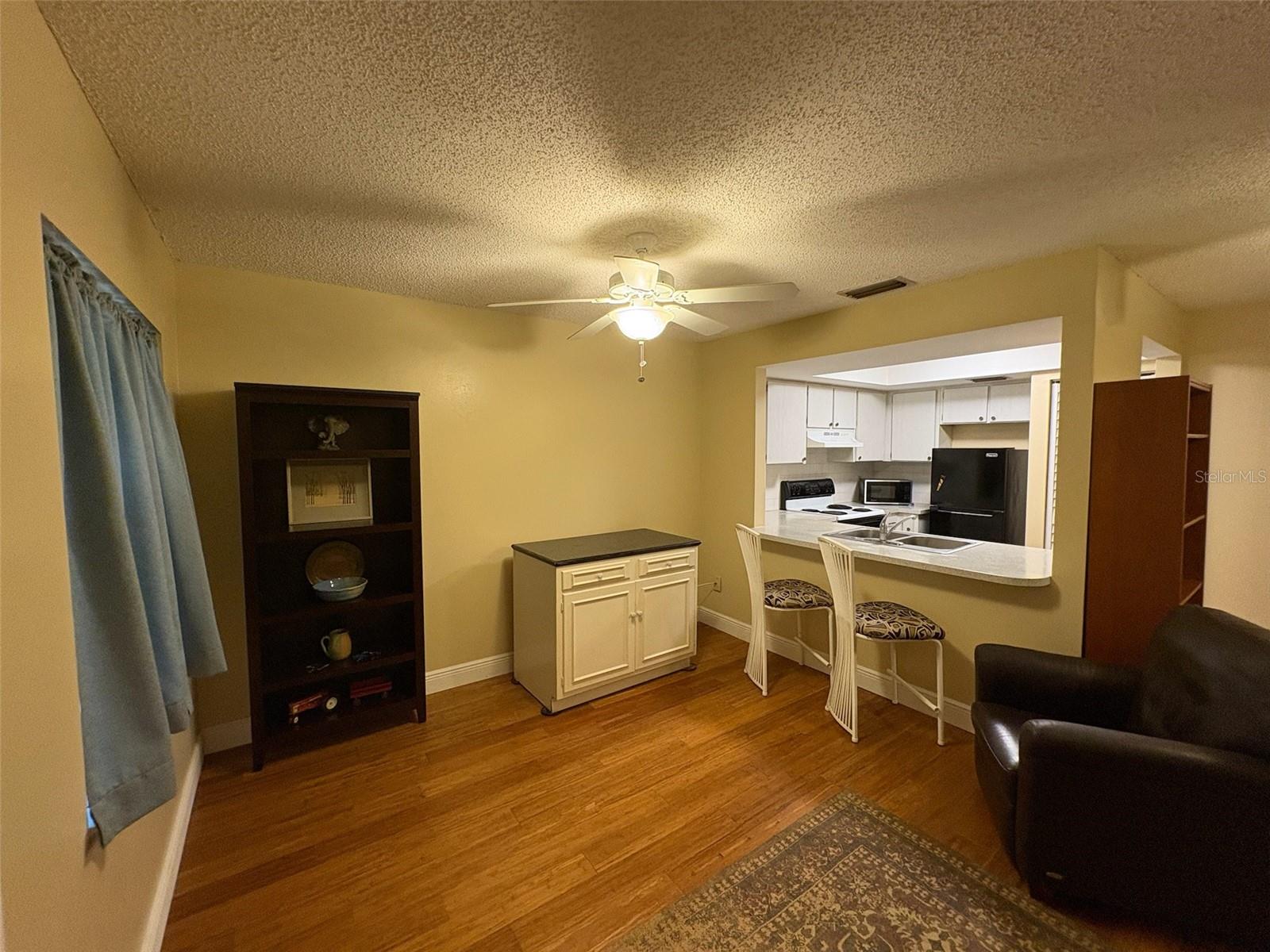 GREEN DOLPHIN PARK CONDO - Residential Lease