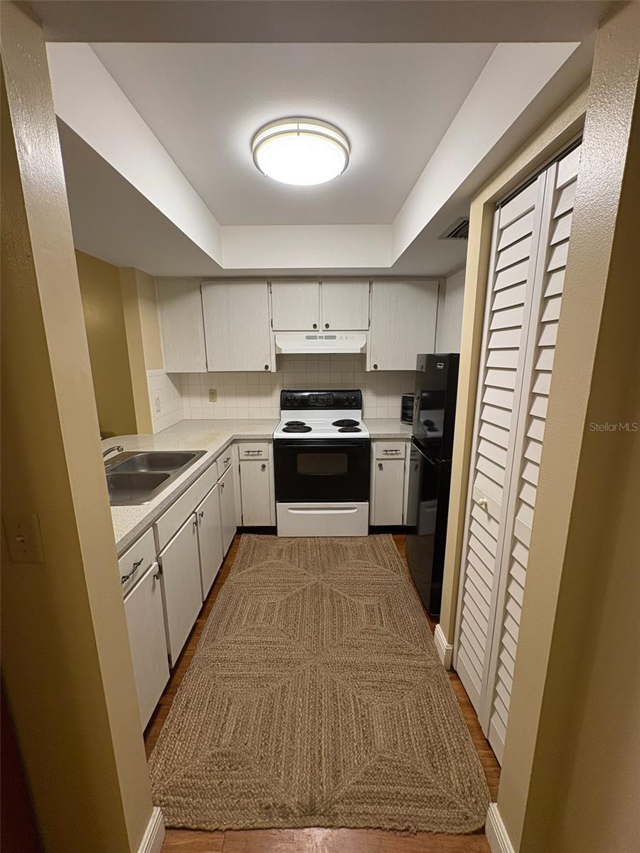 GREEN DOLPHIN PARK CONDO - Residential Lease