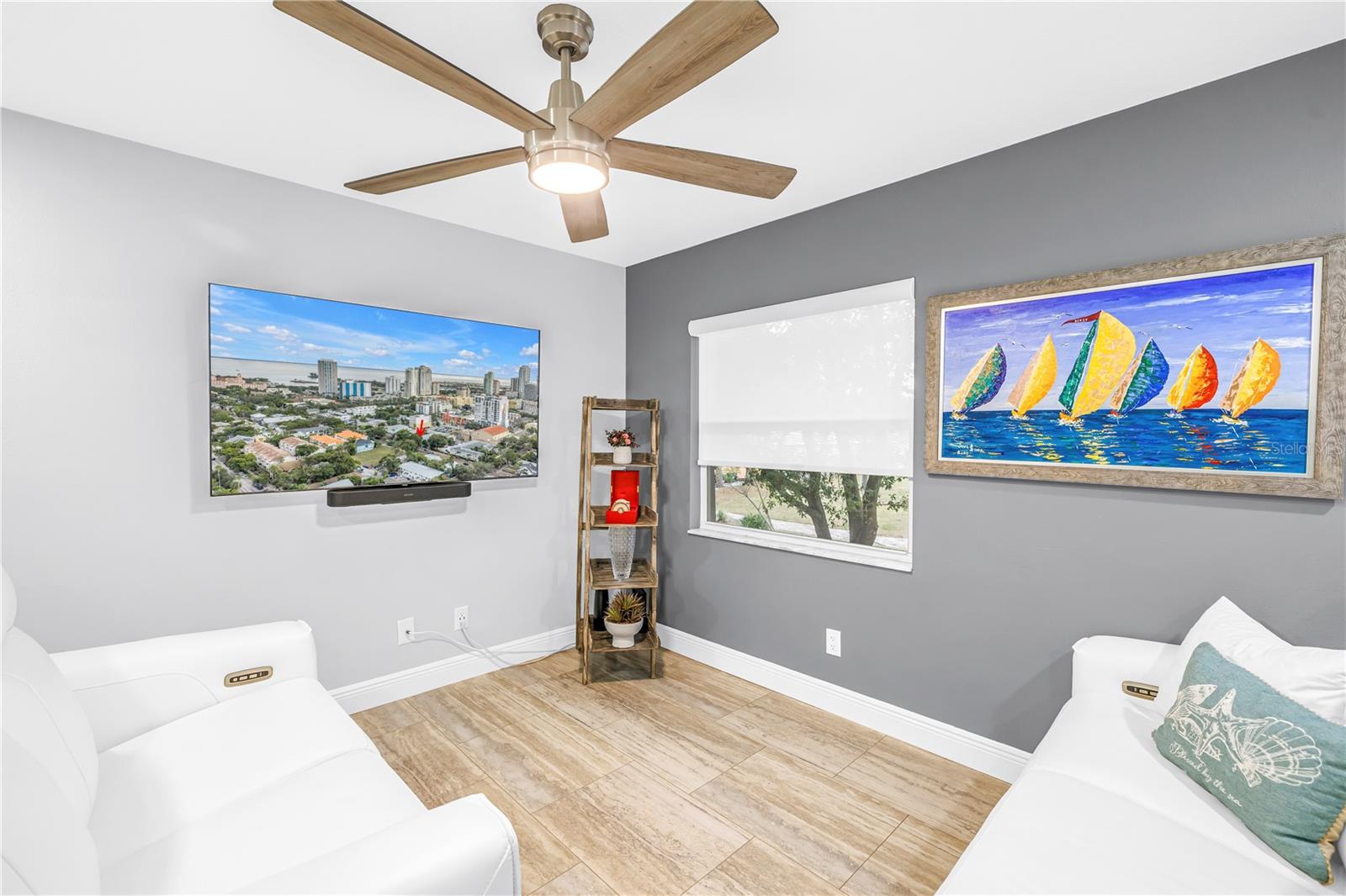 SIENA DOWNTOWN CONDOMINIUM - Residential