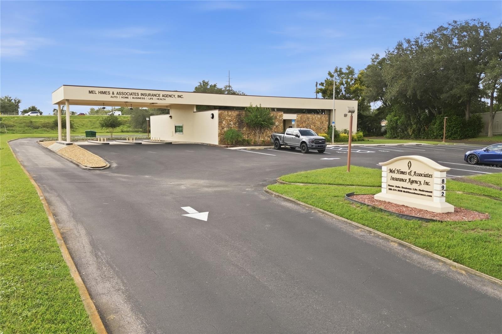 892 DELTONA BOULEVARD