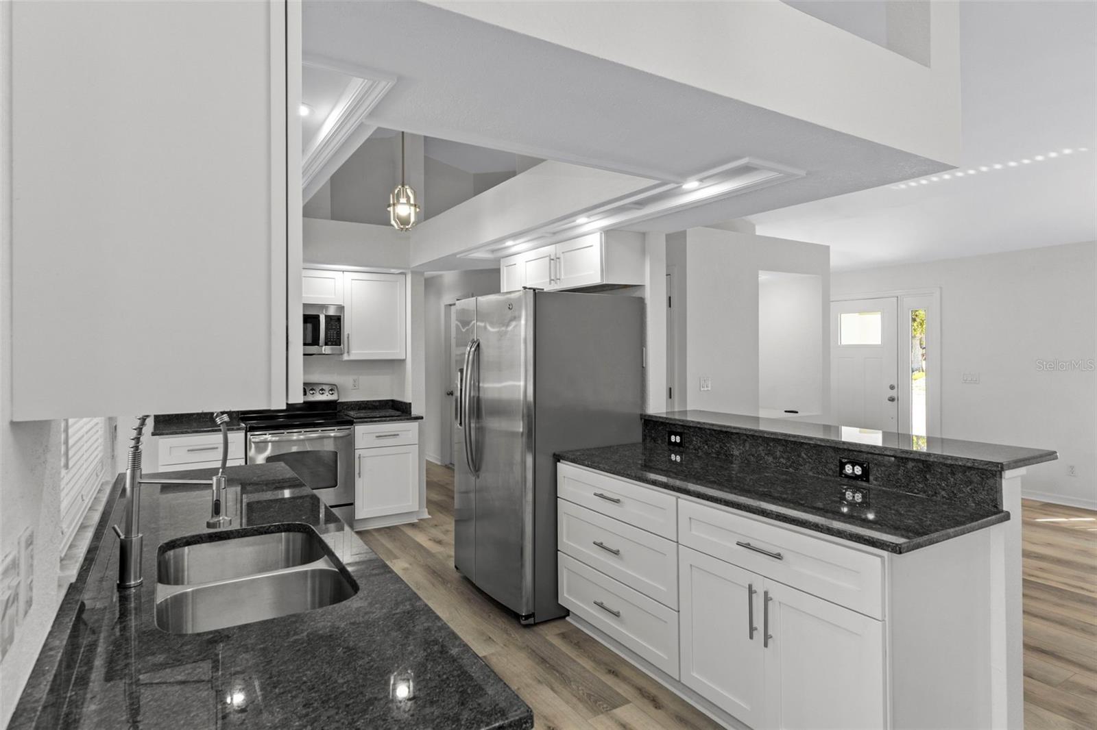 SPRING HILL - Residential