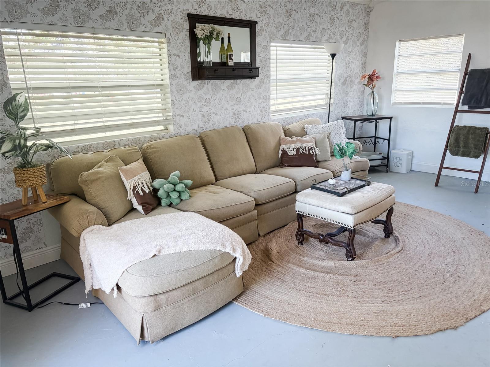 CHARLOTTE PARK - Residential
