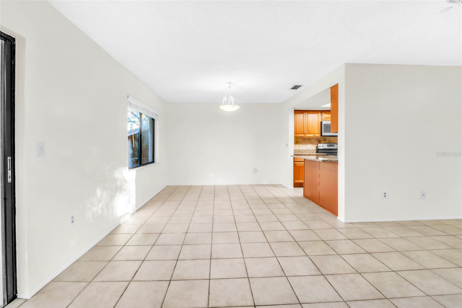 YORKTOWN AT BEACON PLACE - Residential