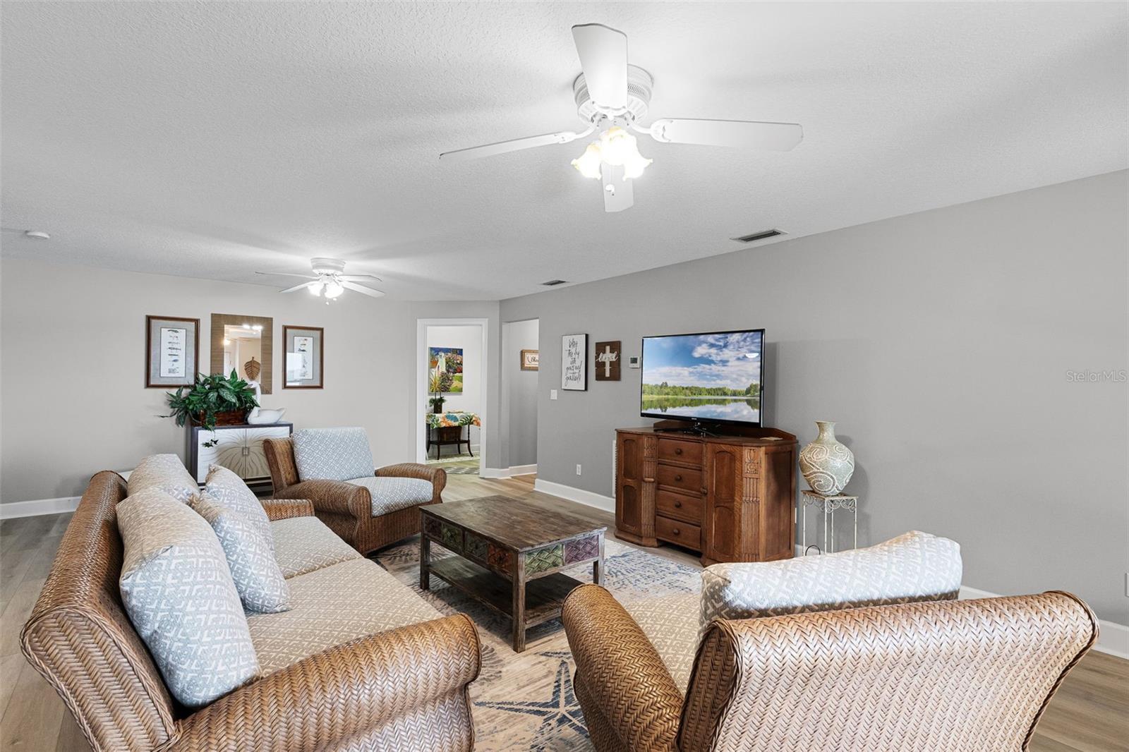 VILLA CITY REP - Residential
