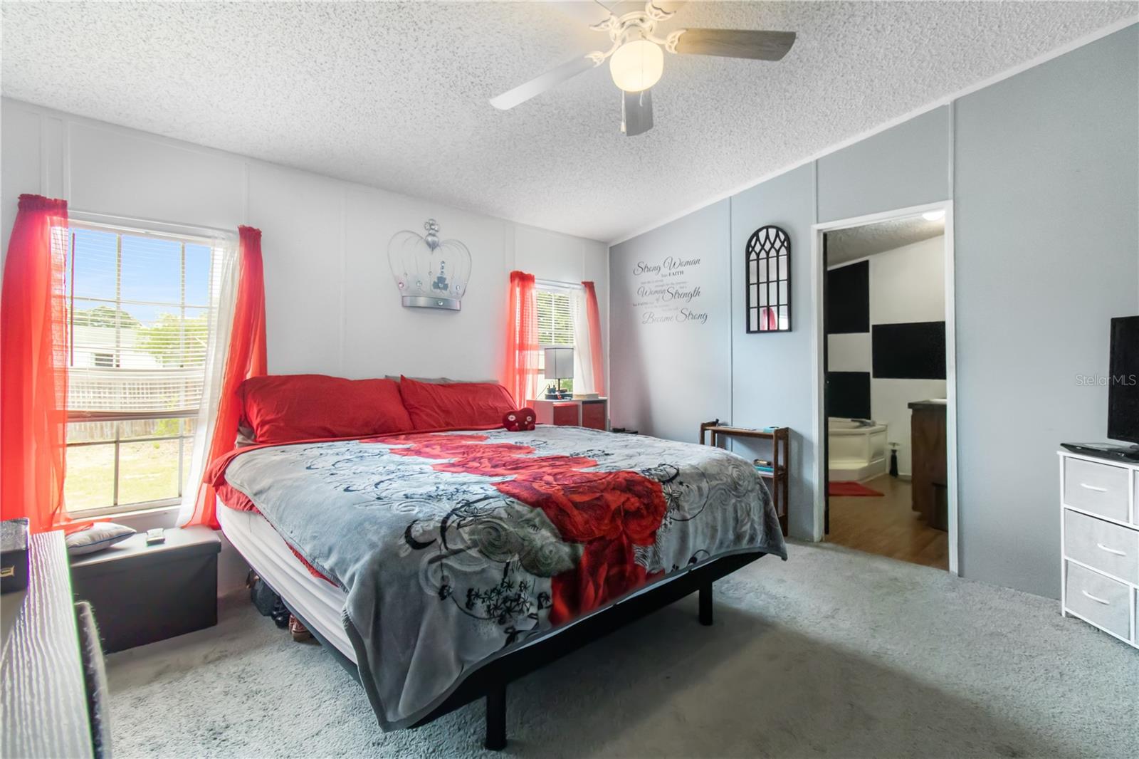 BELLEVIEW HILLS ESTATE - Residential