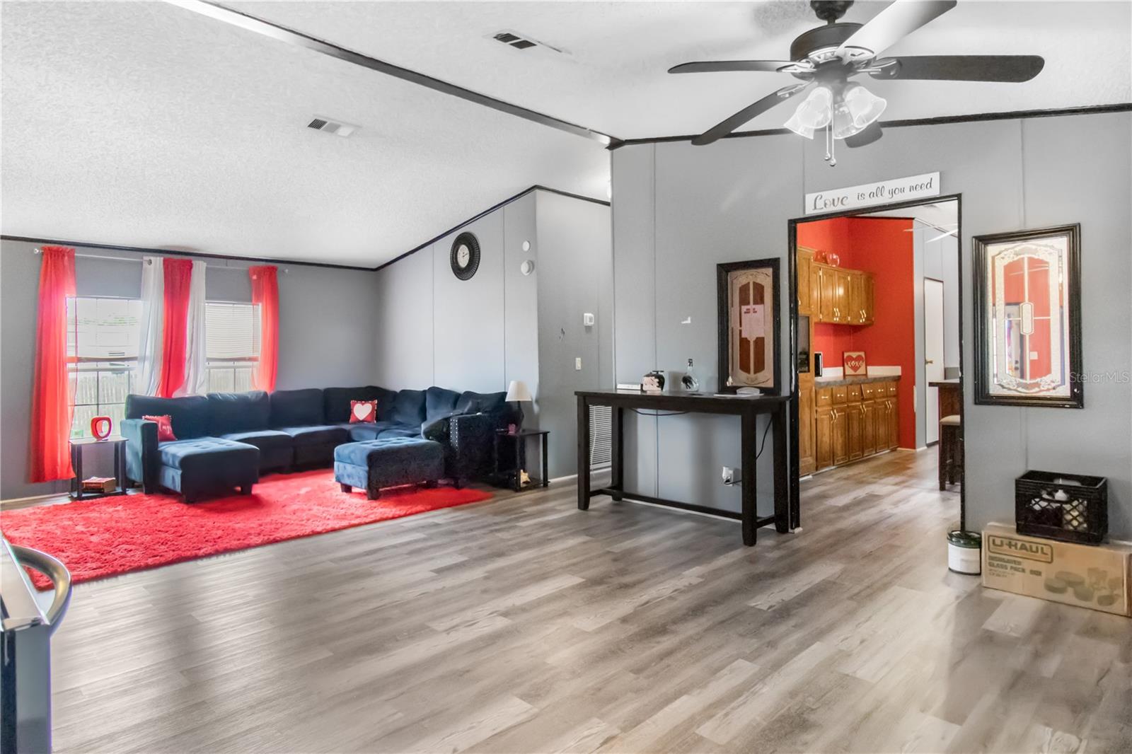 BELLEVIEW HILLS ESTATE - Residential