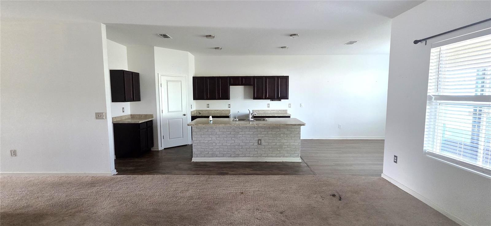 RESERVE/HLND MDWS - Residential