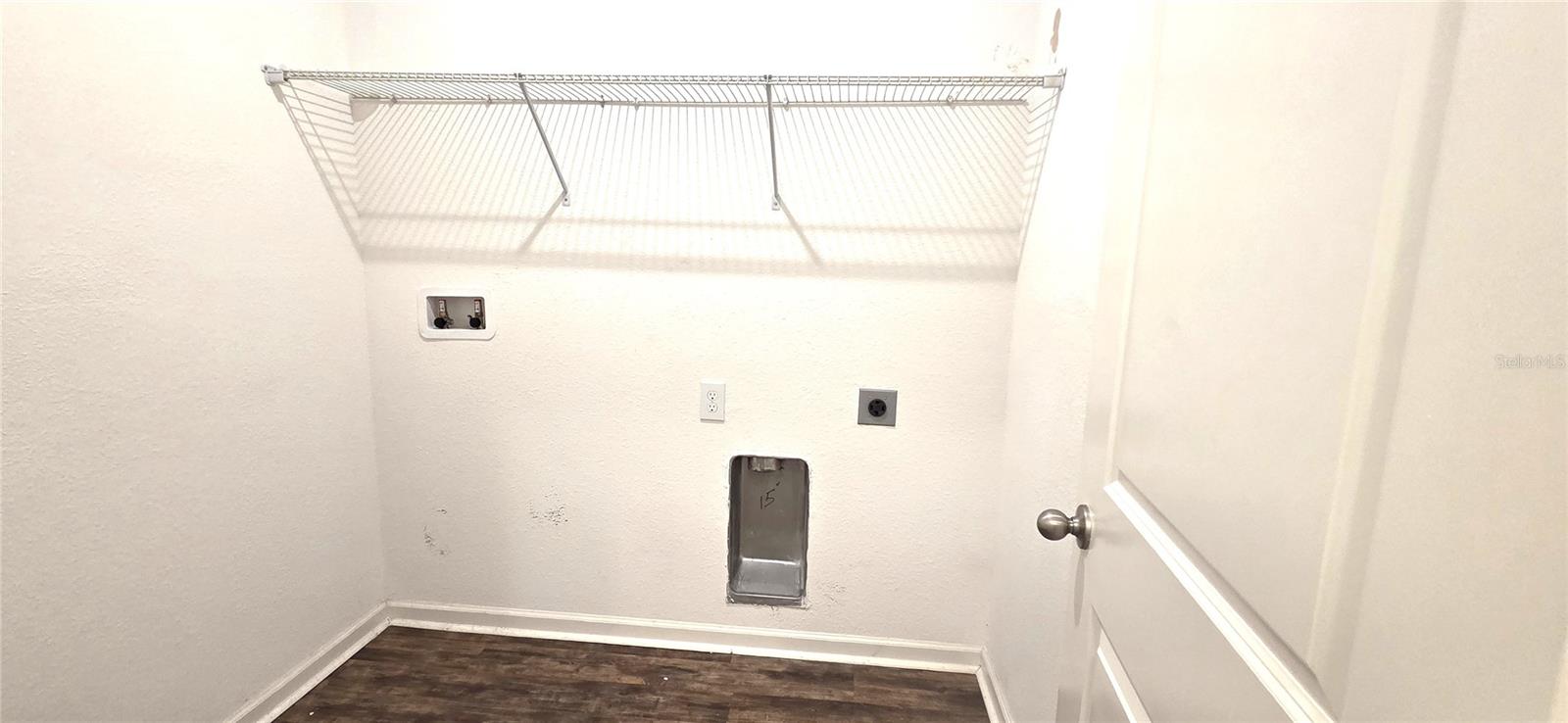 RESERVE/HLND MDWS - Residential