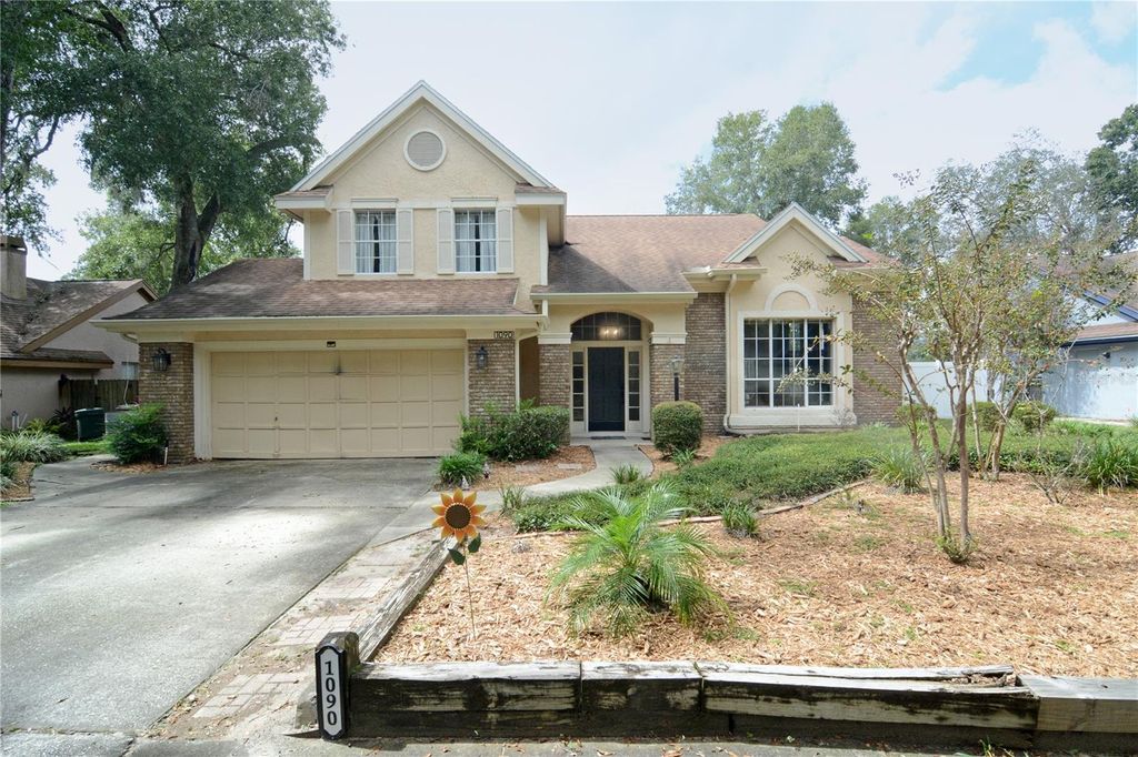 Photo of 1090 Pebble Beach Court, Apopka, FL 32712 (MLS # O6351599)