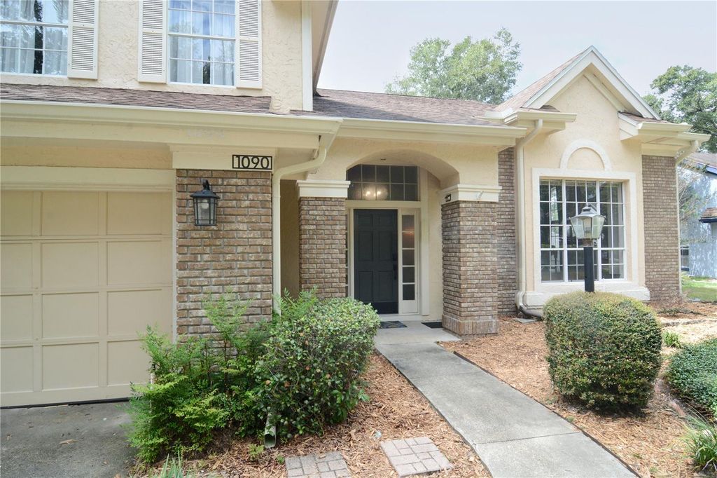 Photo of 1090 Pebble Beach Court, Apopka, FL 32712 (MLS # O6351599)