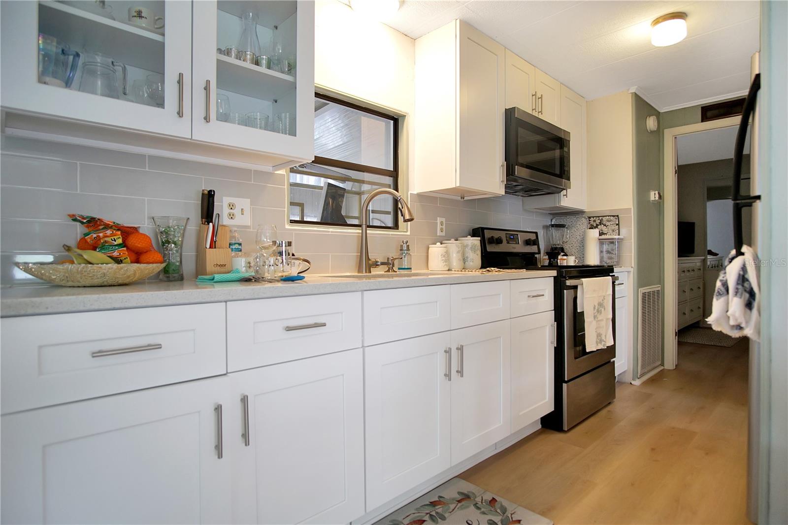 WEST VIEW RIDGE RESORTS INC - Residential Lease