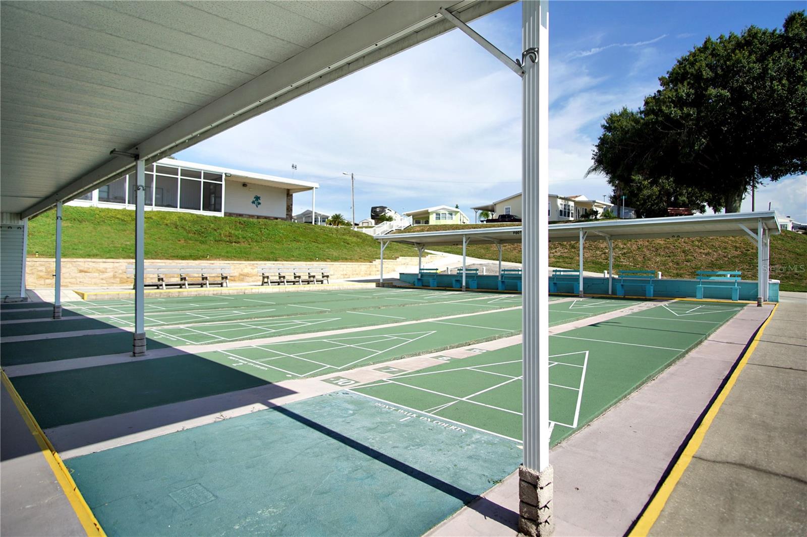 WEST VIEW RIDGE RESORTS INC - Residential Lease