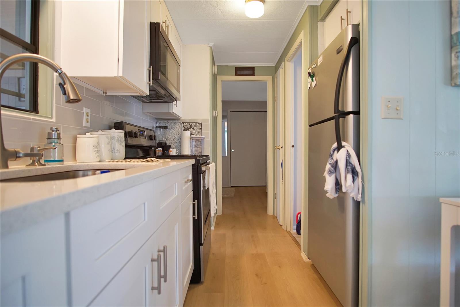 WEST VIEW RIDGE RESORTS INC - Residential Lease