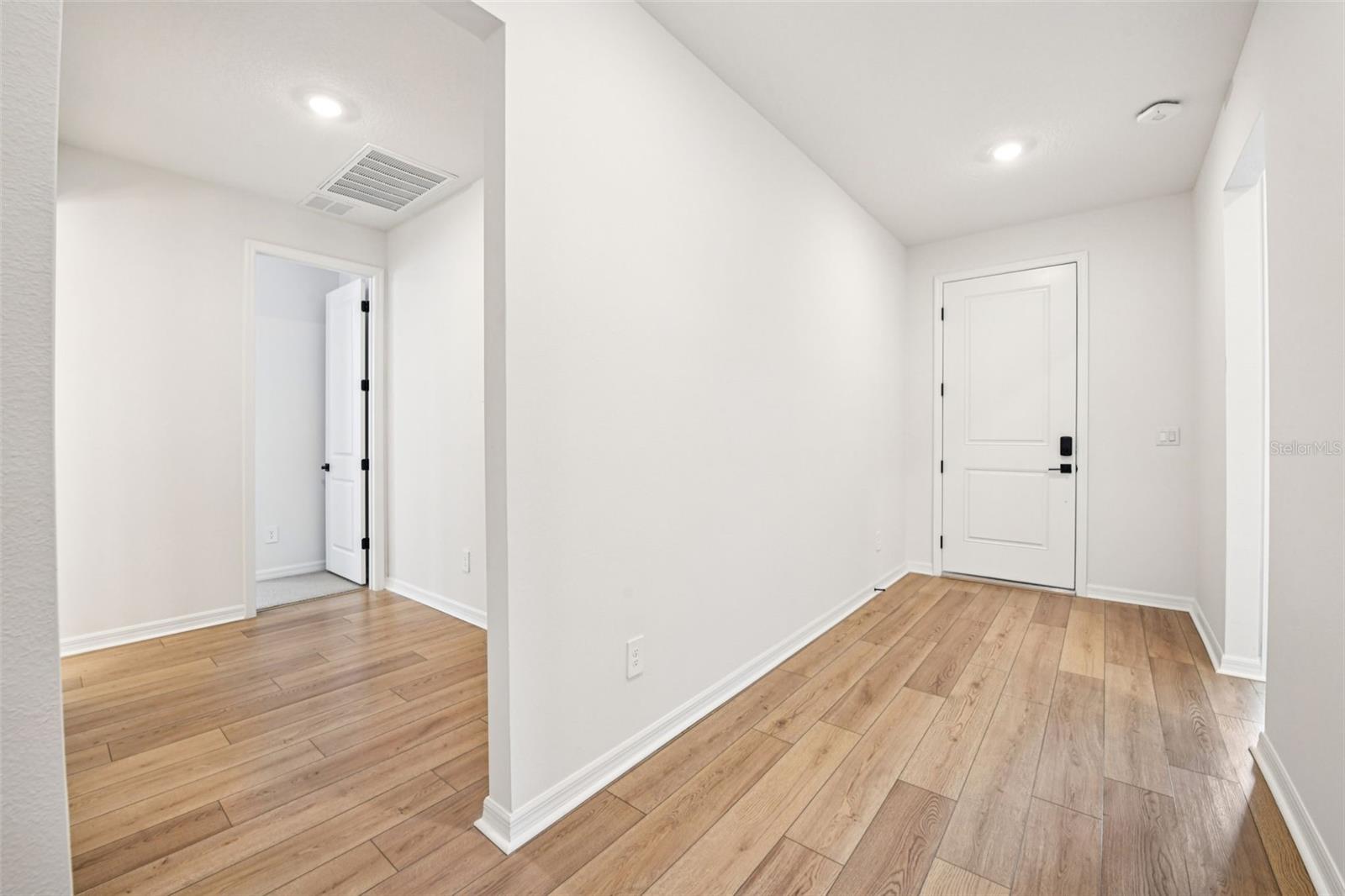 584 BROOKHAVEN TRAIL