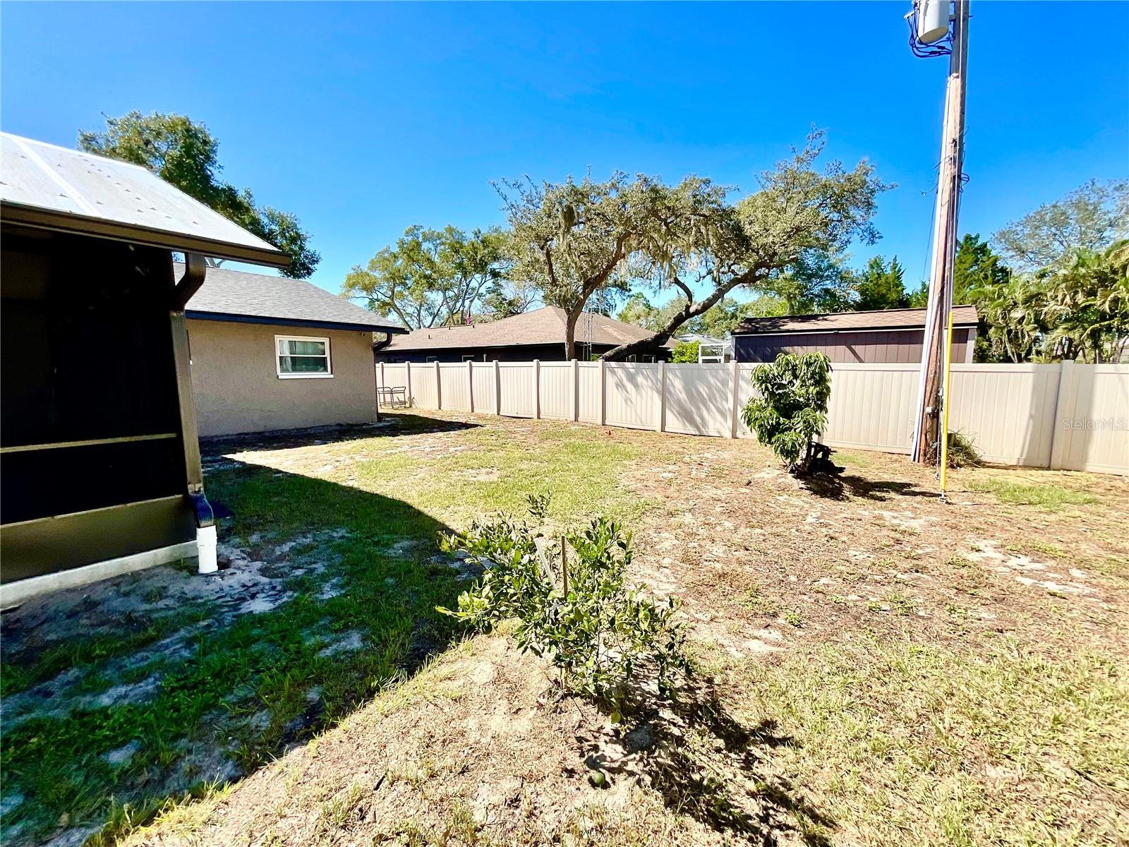 SUTHERLAND TOWN OF - Residential Lease