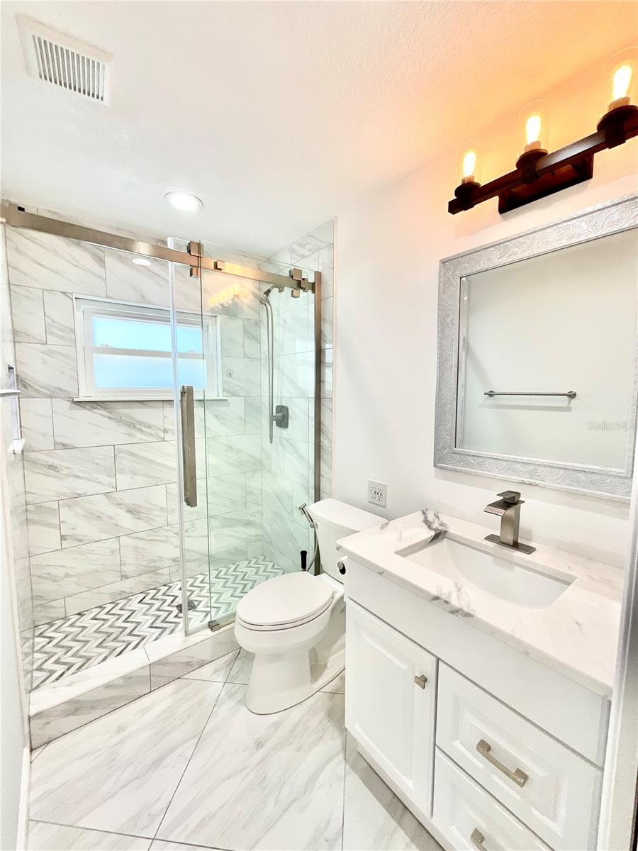 SUTHERLAND TOWN OF - Residential Lease