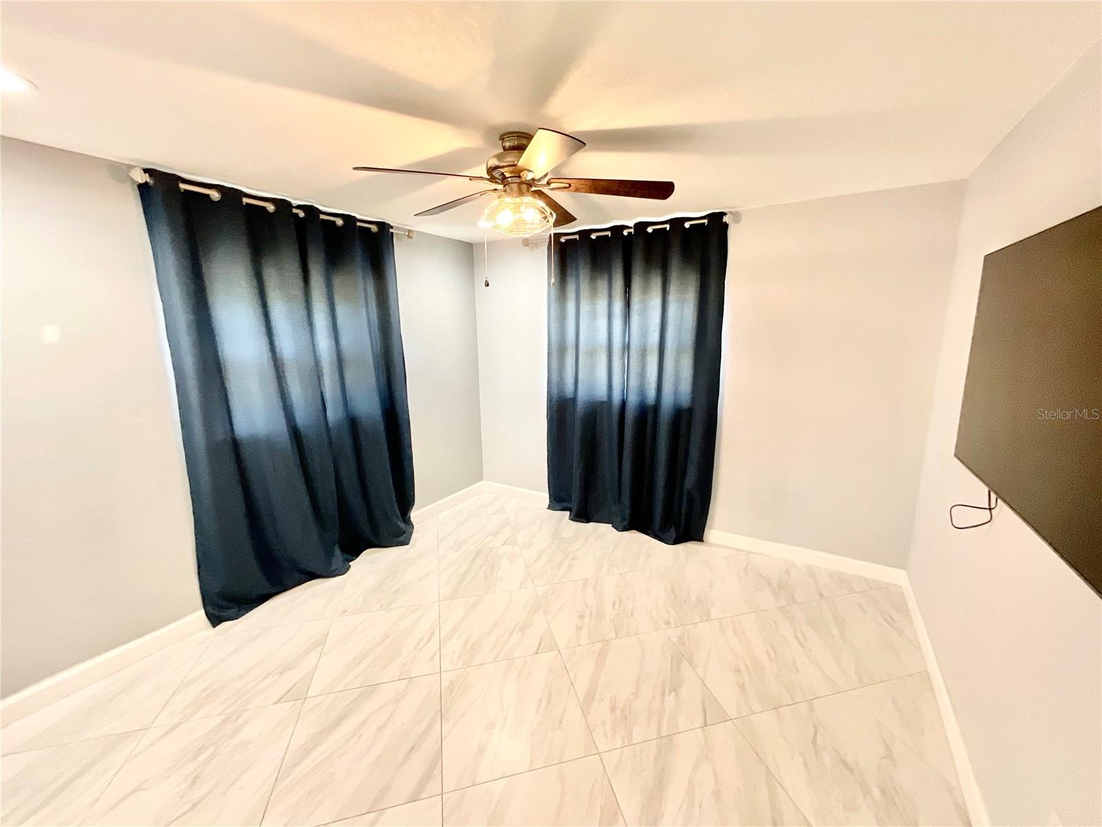 SUTHERLAND TOWN OF - Residential Lease