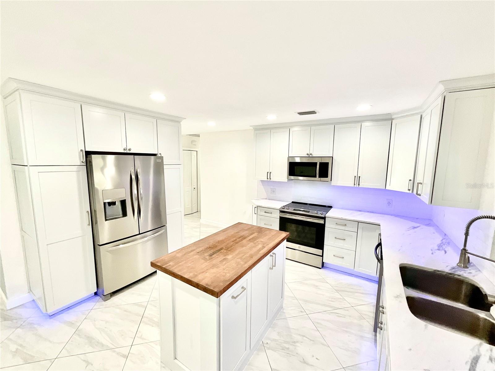 SUTHERLAND TOWN OF - Residential Lease