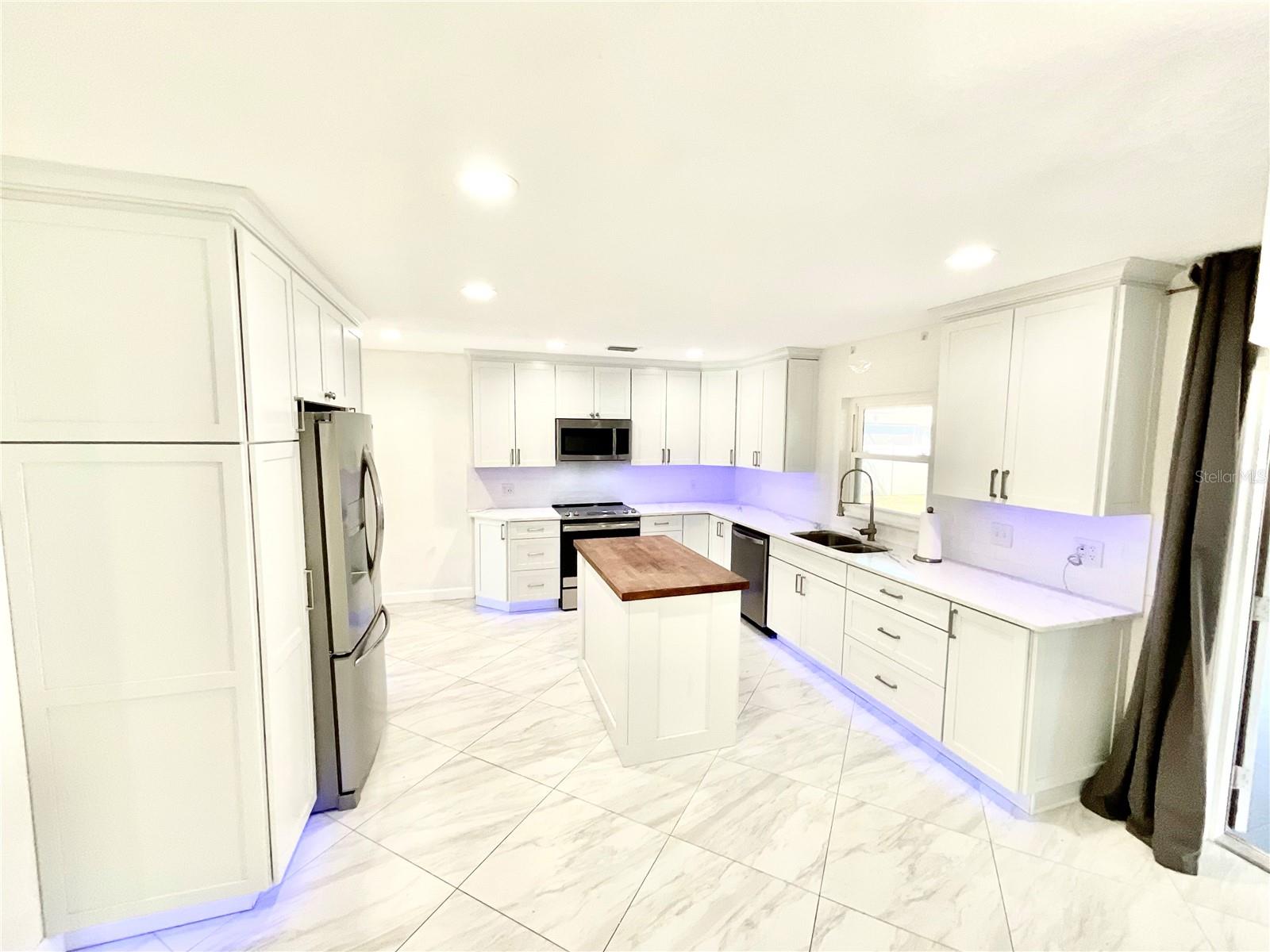 SUTHERLAND TOWN OF - Residential Lease