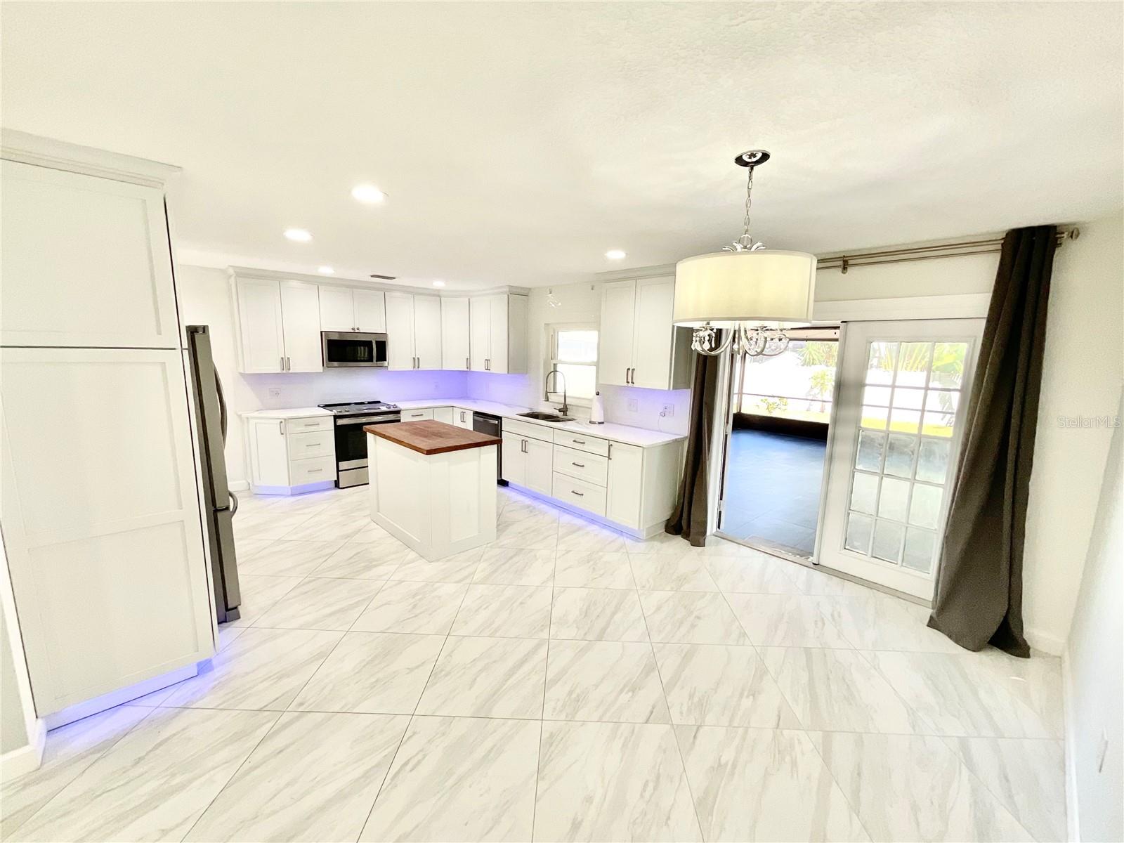 SUTHERLAND TOWN OF - Residential Lease