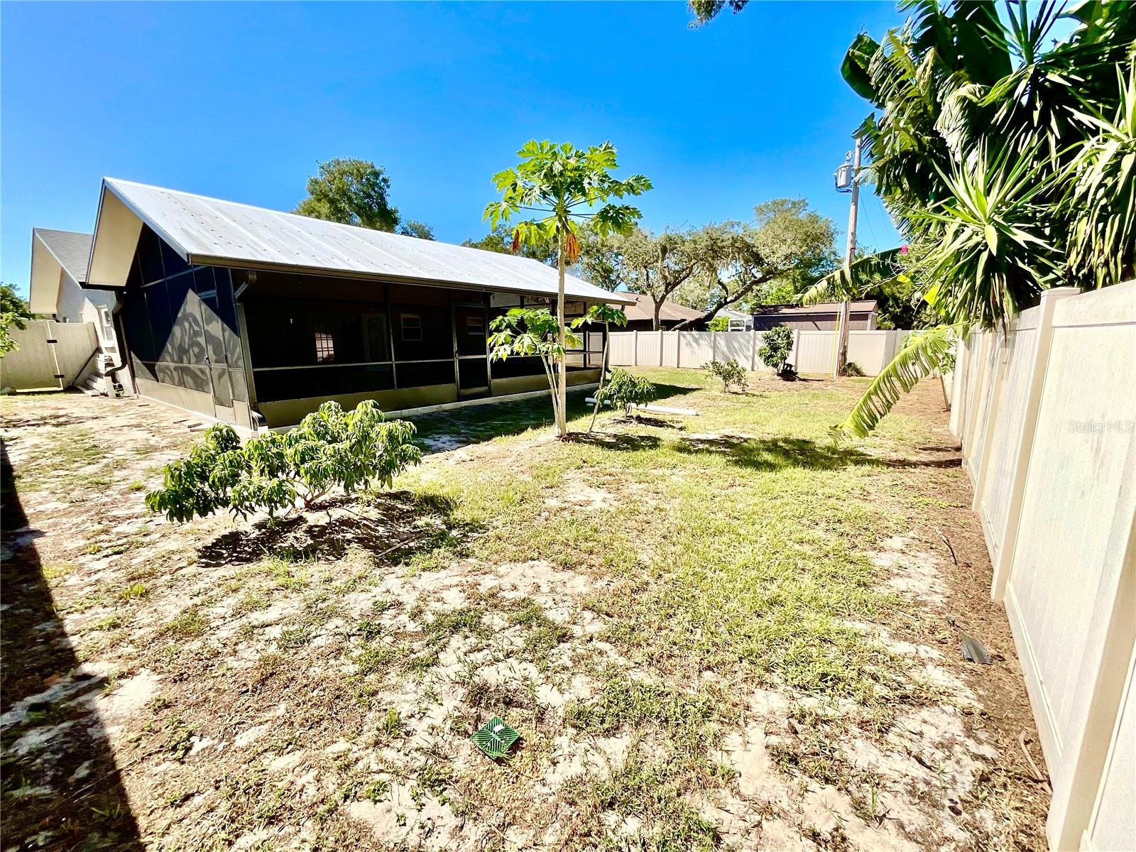 SUTHERLAND TOWN OF - Residential Lease