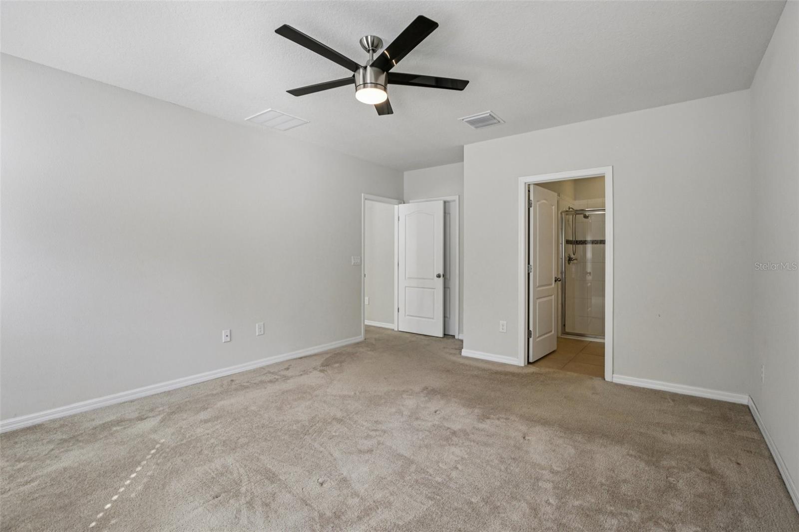 CARRIAGE PTE SOUTH PH 2C 2 - Residential Lease