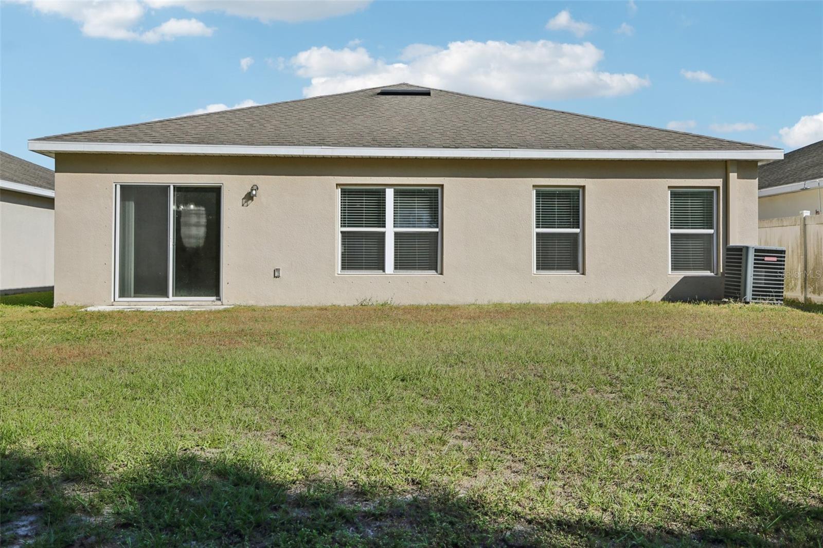 CARRIAGE PTE SOUTH PH 2C 2 - Residential Lease