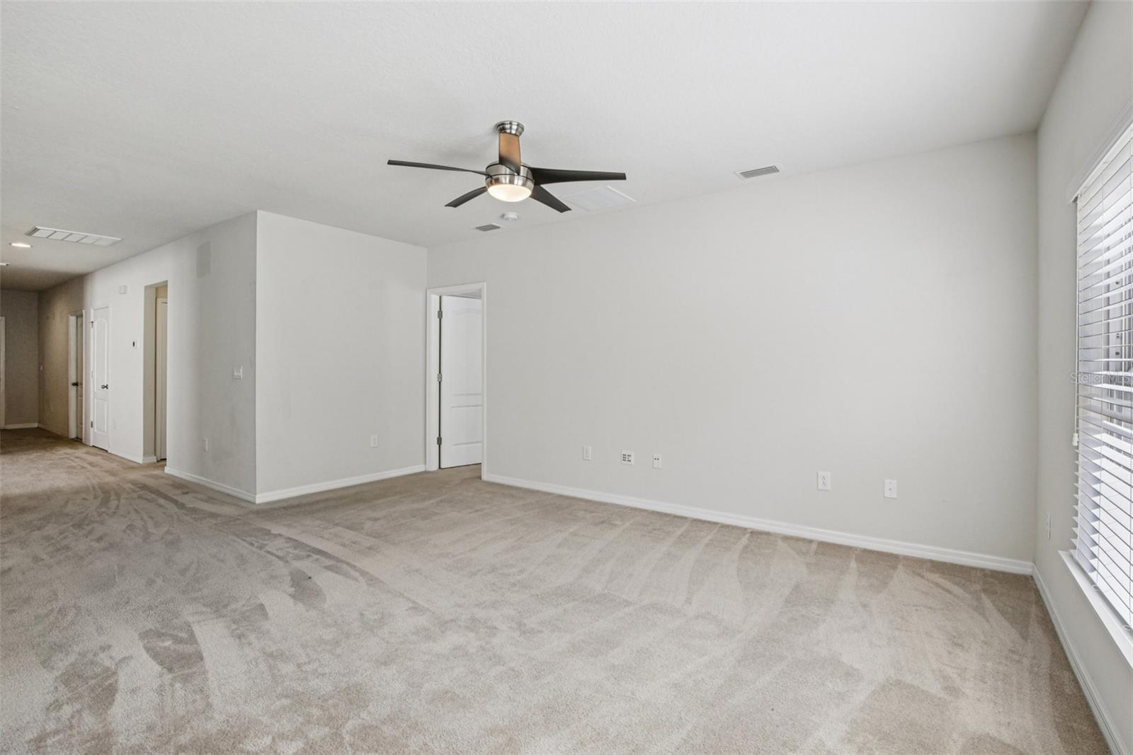 CARRIAGE PTE SOUTH PH 2C 2 - Residential Lease