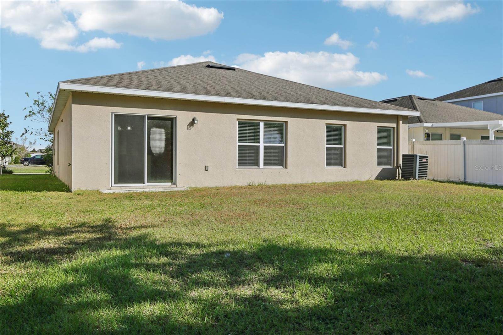 CARRIAGE PTE SOUTH PH 2C 2 - Residential Lease