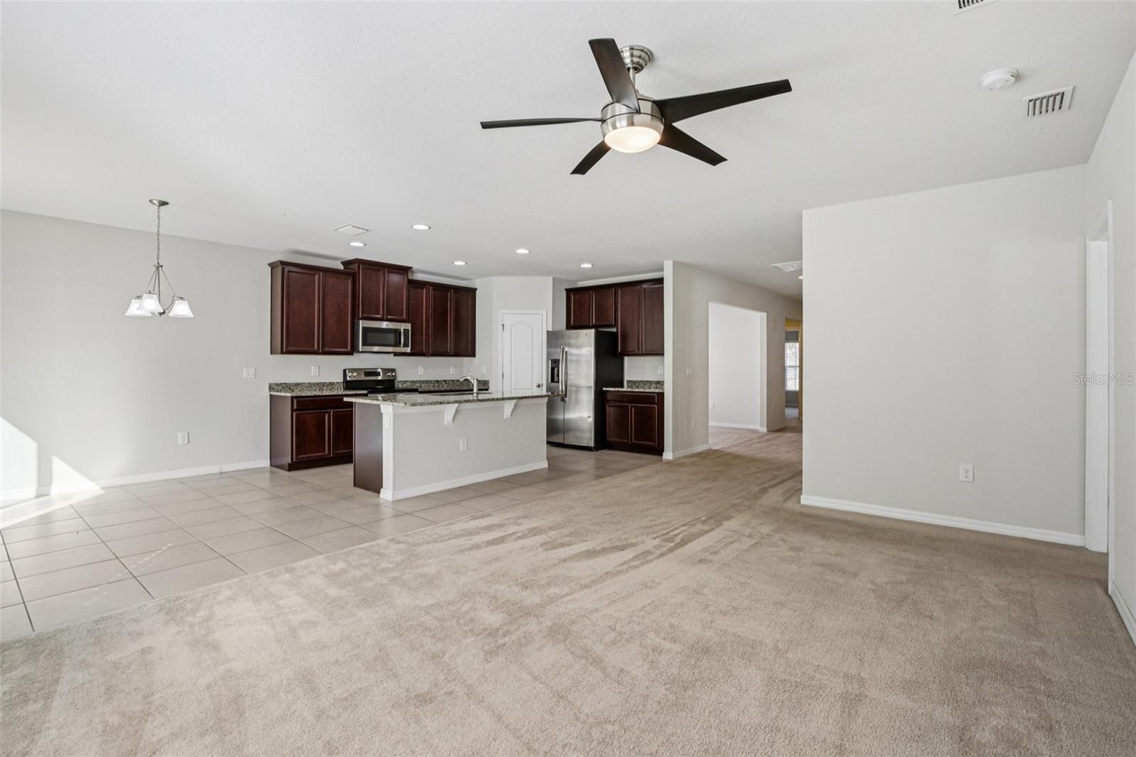 CARRIAGE PTE SOUTH PH 2C 2 - Residential Lease