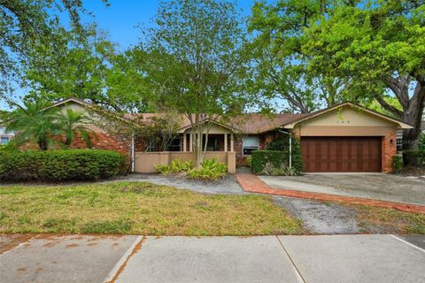 Photo of 149 W Davis Boulevard, Tampa, FL 33606 (MLS # TB8491898)