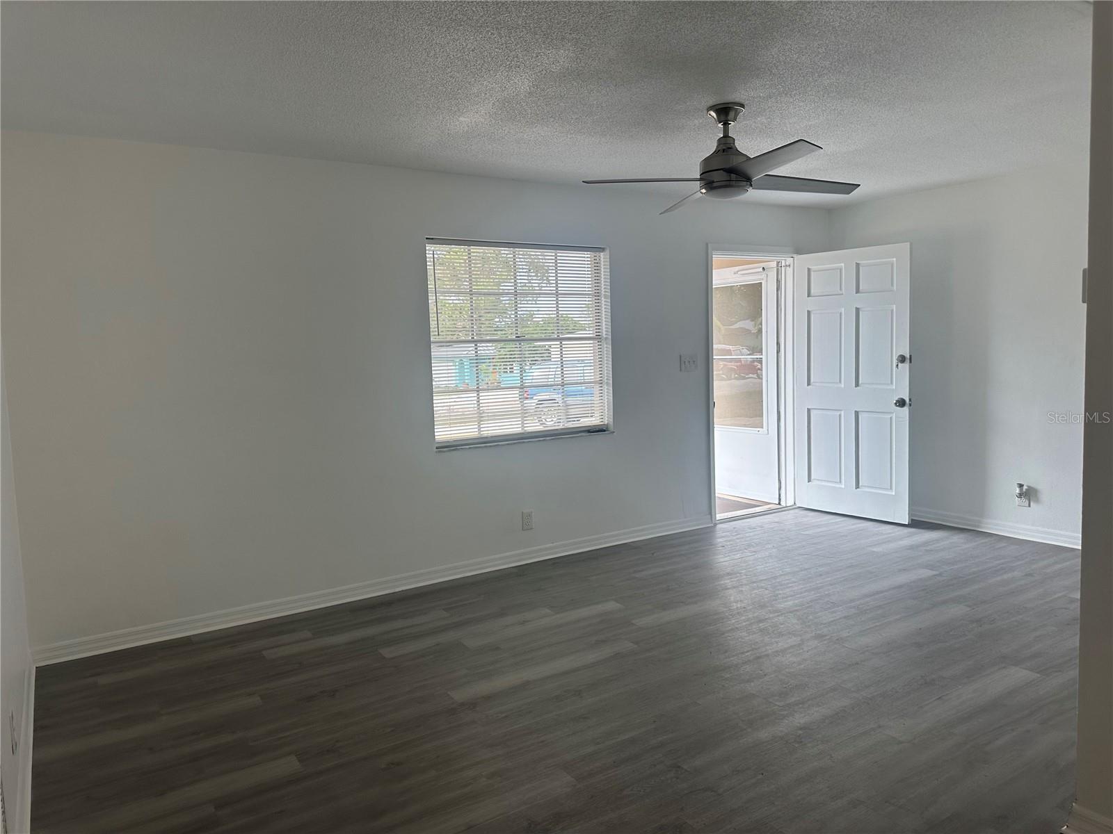 SUNSET RIDGE - Residential Lease