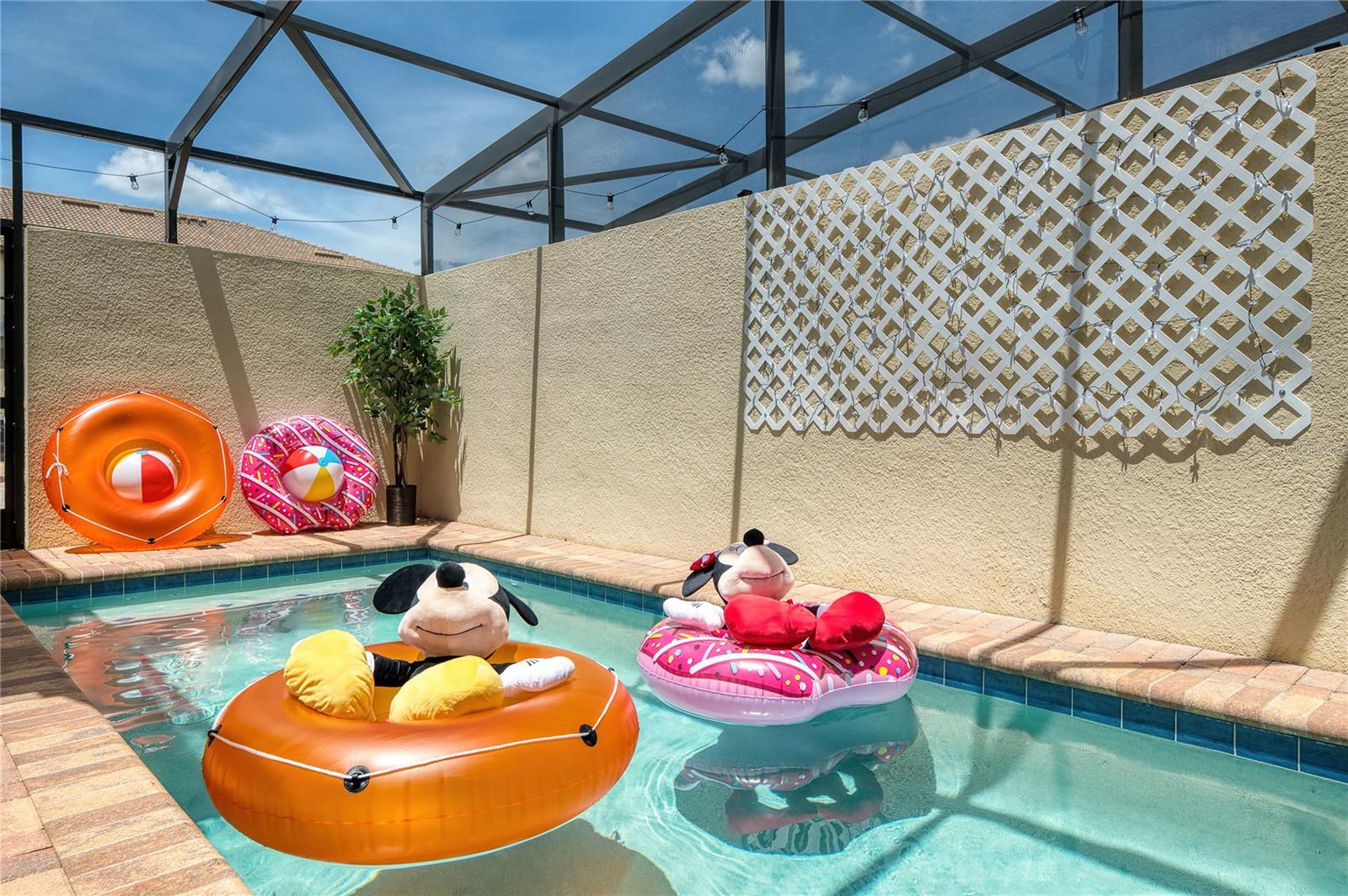 WINDSOR AT WESTSIDE PH 1 - Residential