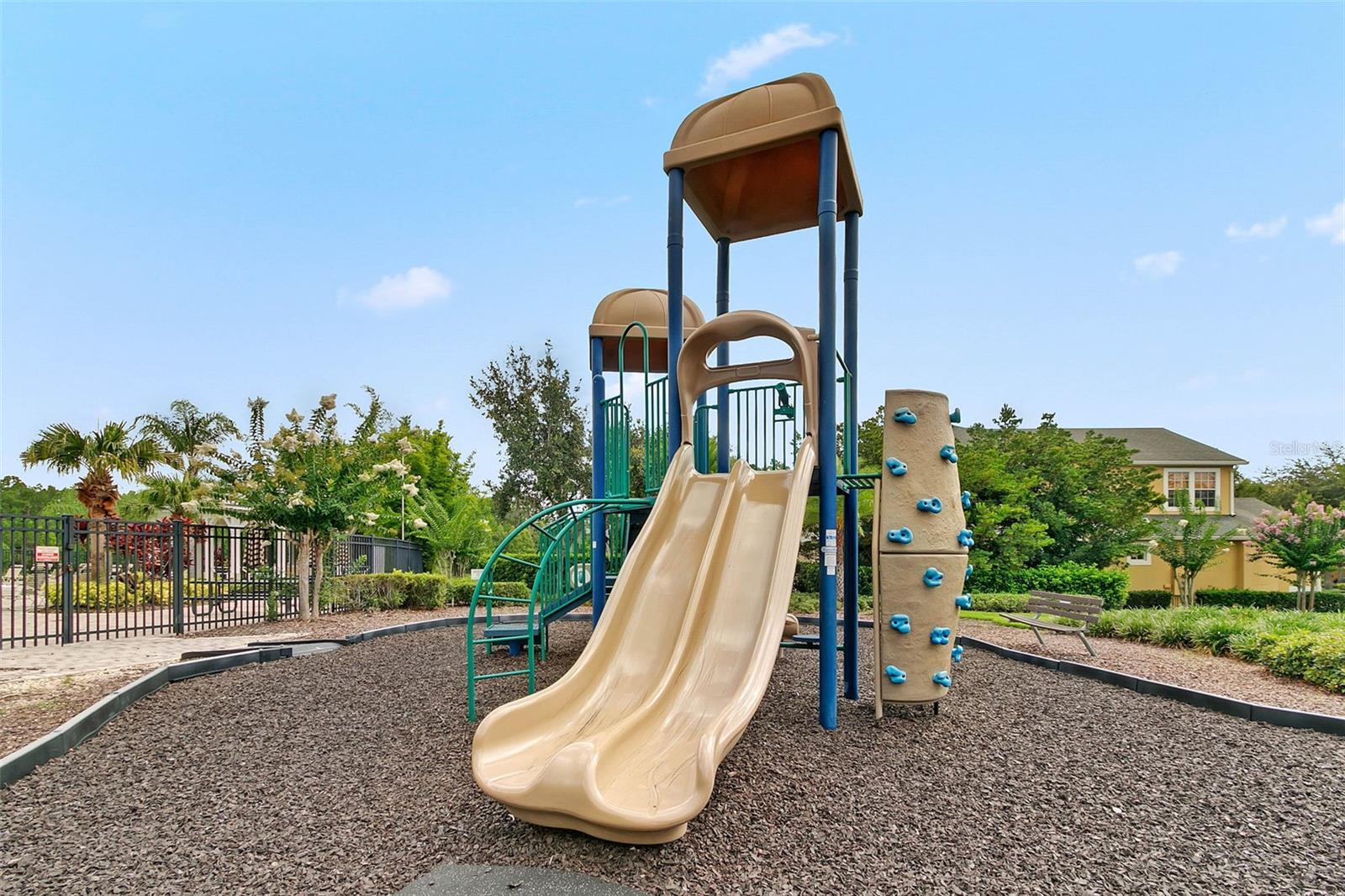 OASIS COVE II/LAKESIDE VILLAGE PH - Residential