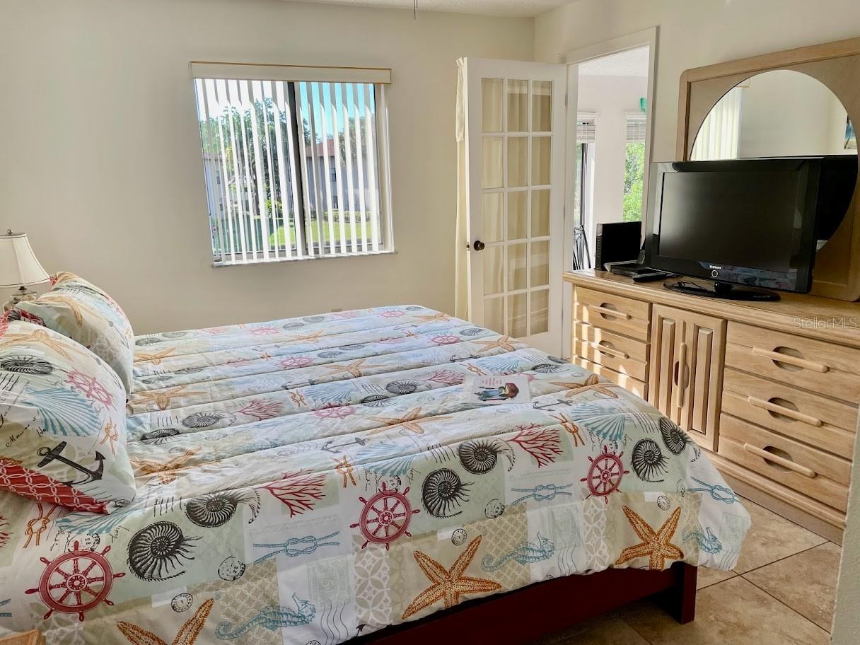 SHOREWALK - Residential