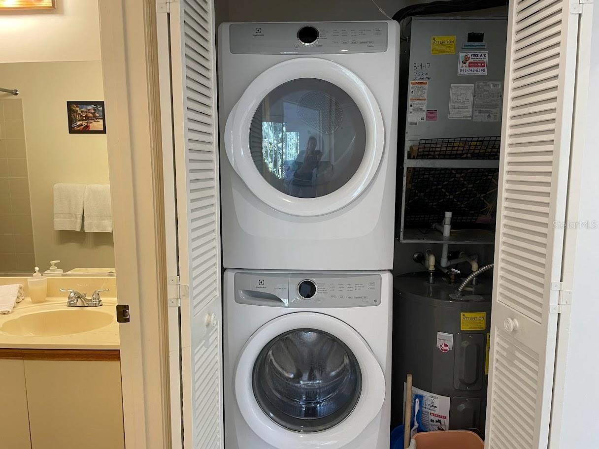 SHOREWALK - Residential