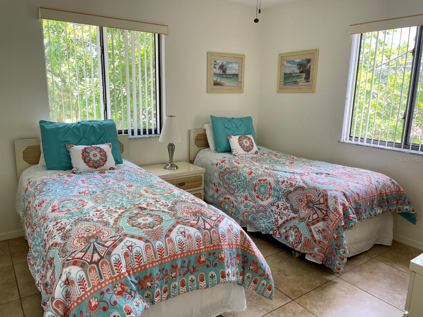 SHOREWALK - Residential