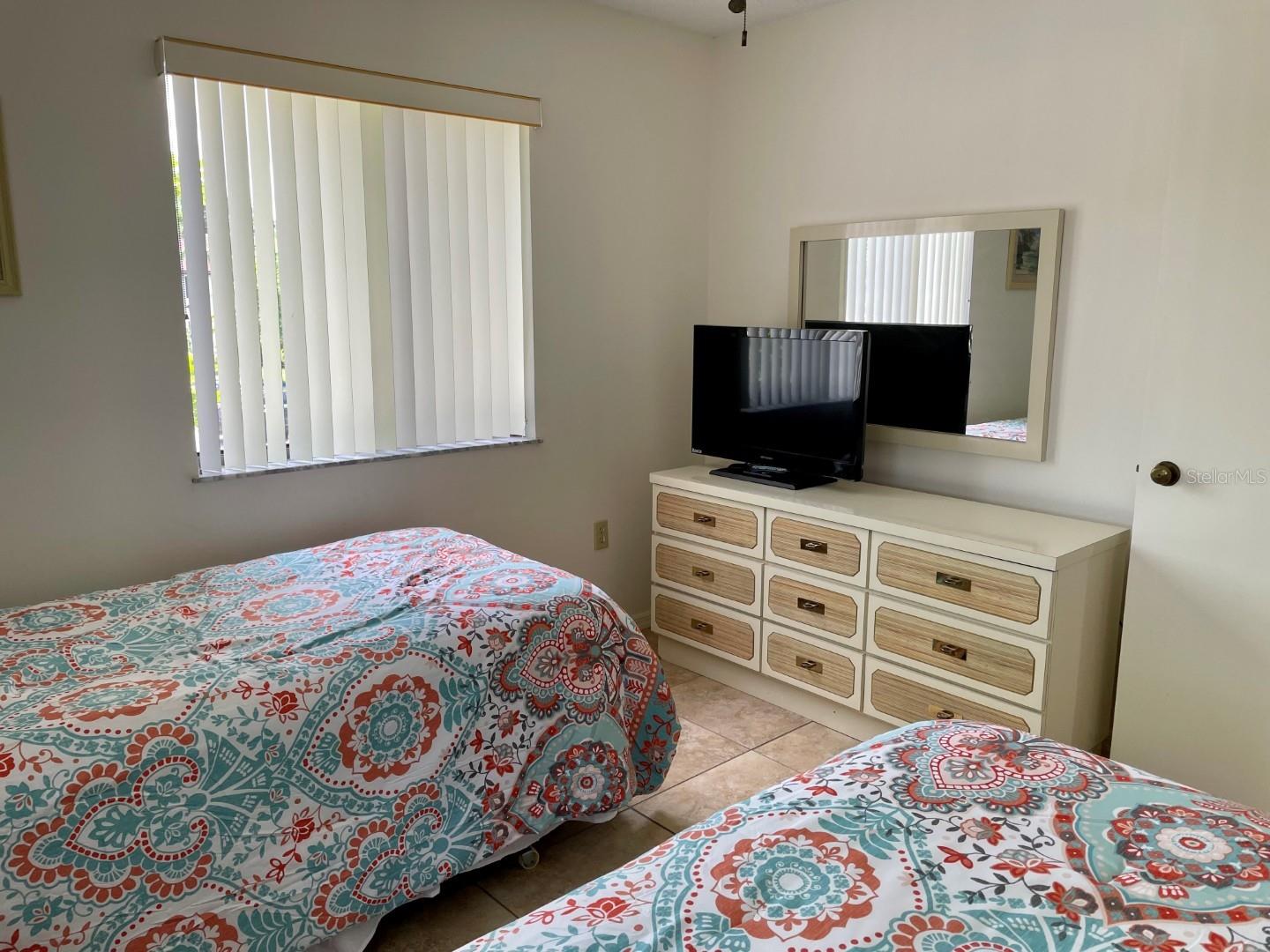 SHOREWALK - Residential