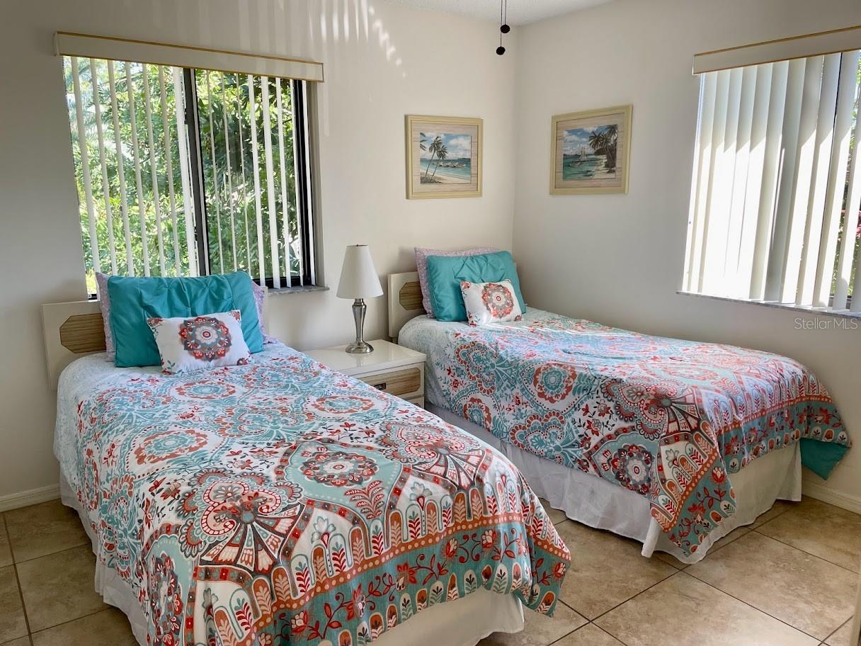 SHOREWALK - Residential