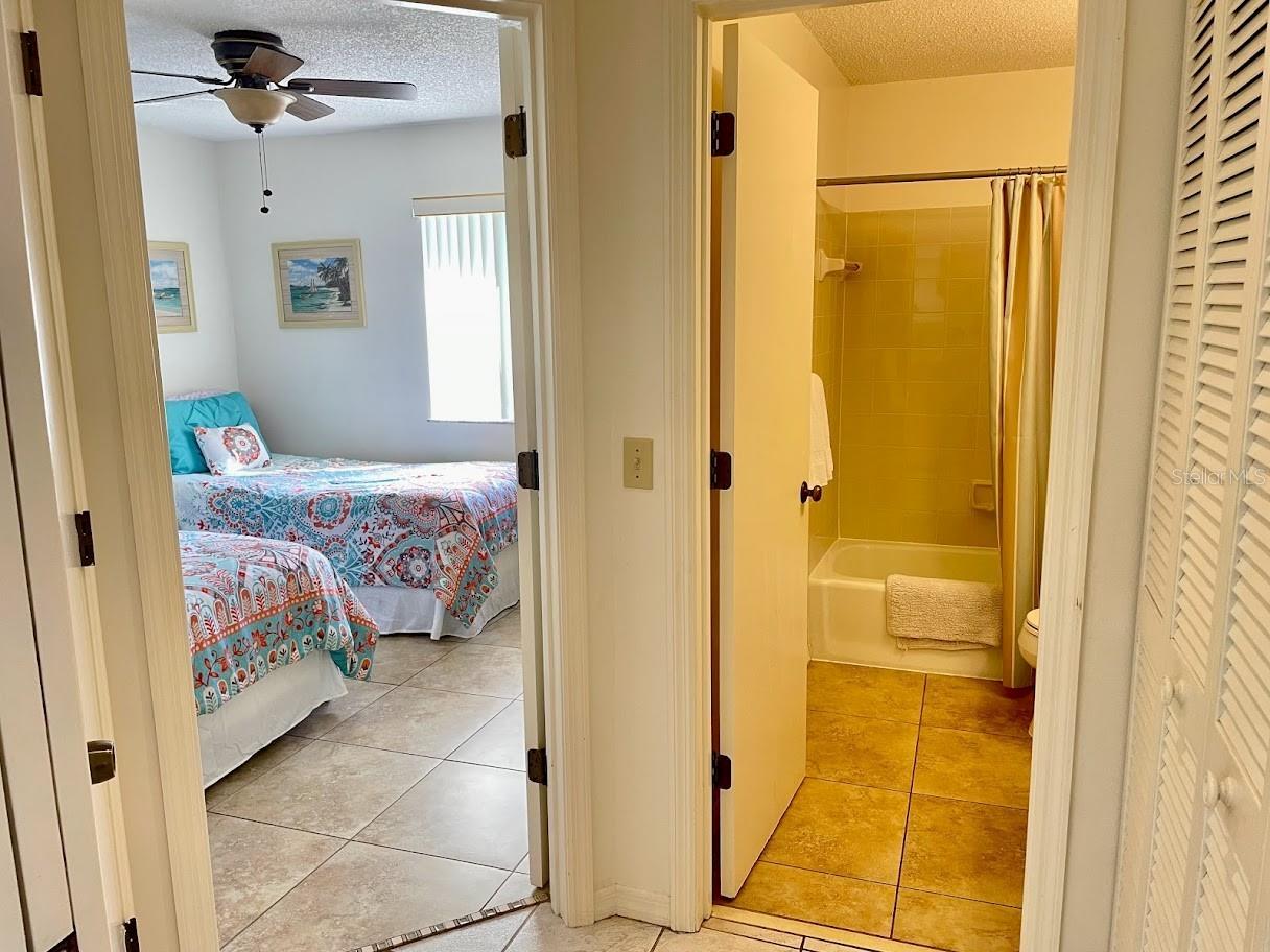 SHOREWALK - Residential