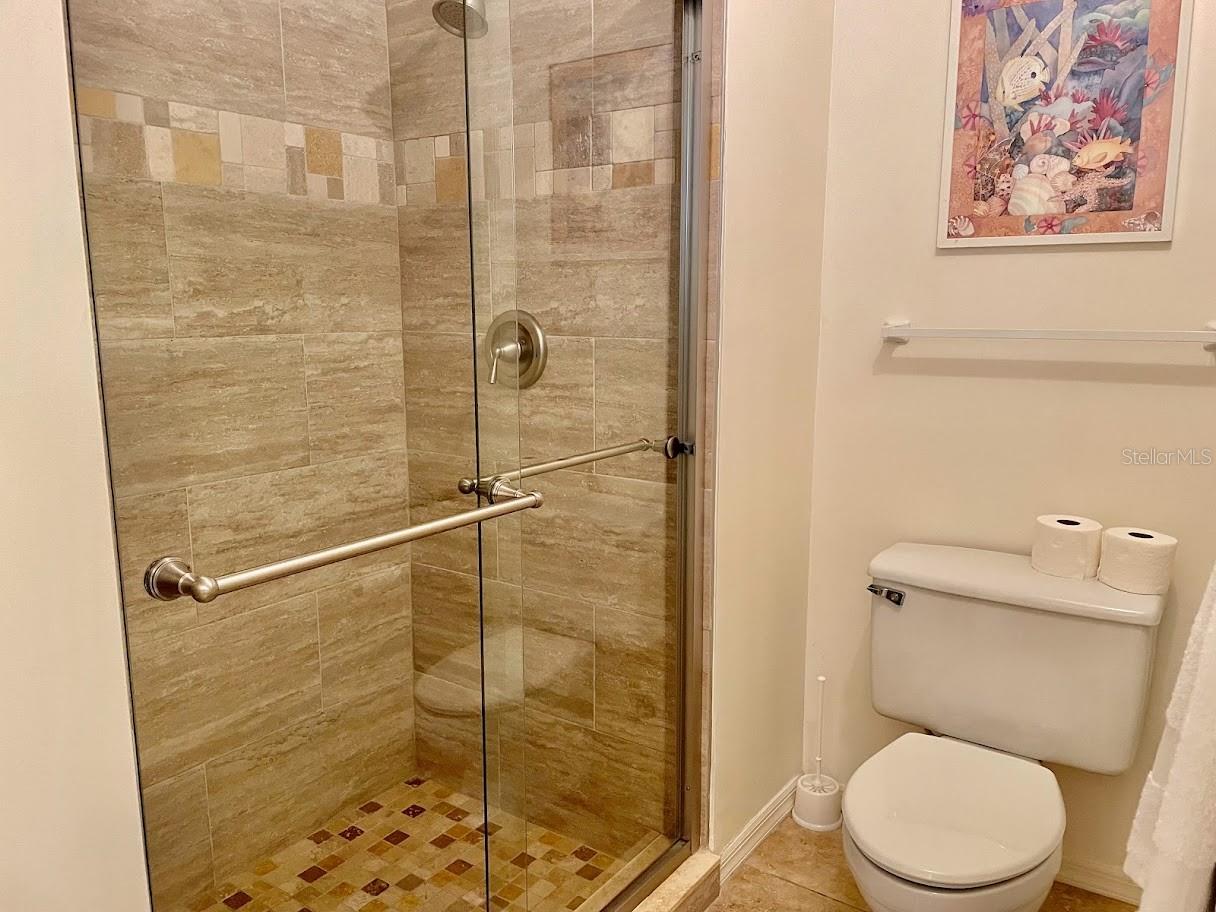 SHOREWALK - Residential