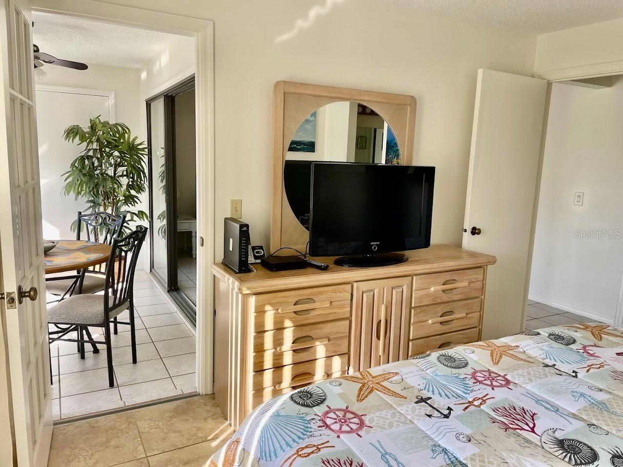 SHOREWALK - Residential