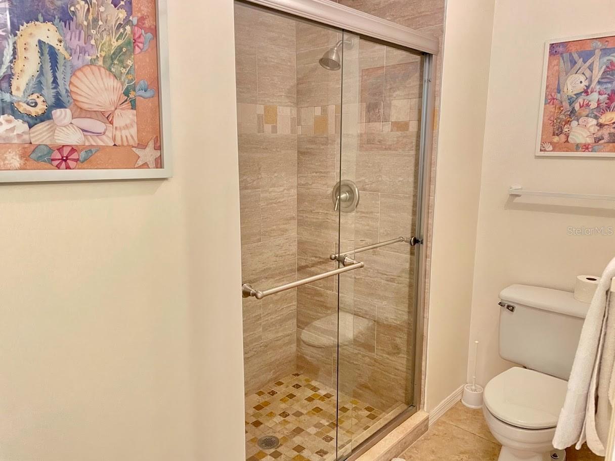 SHOREWALK - Residential