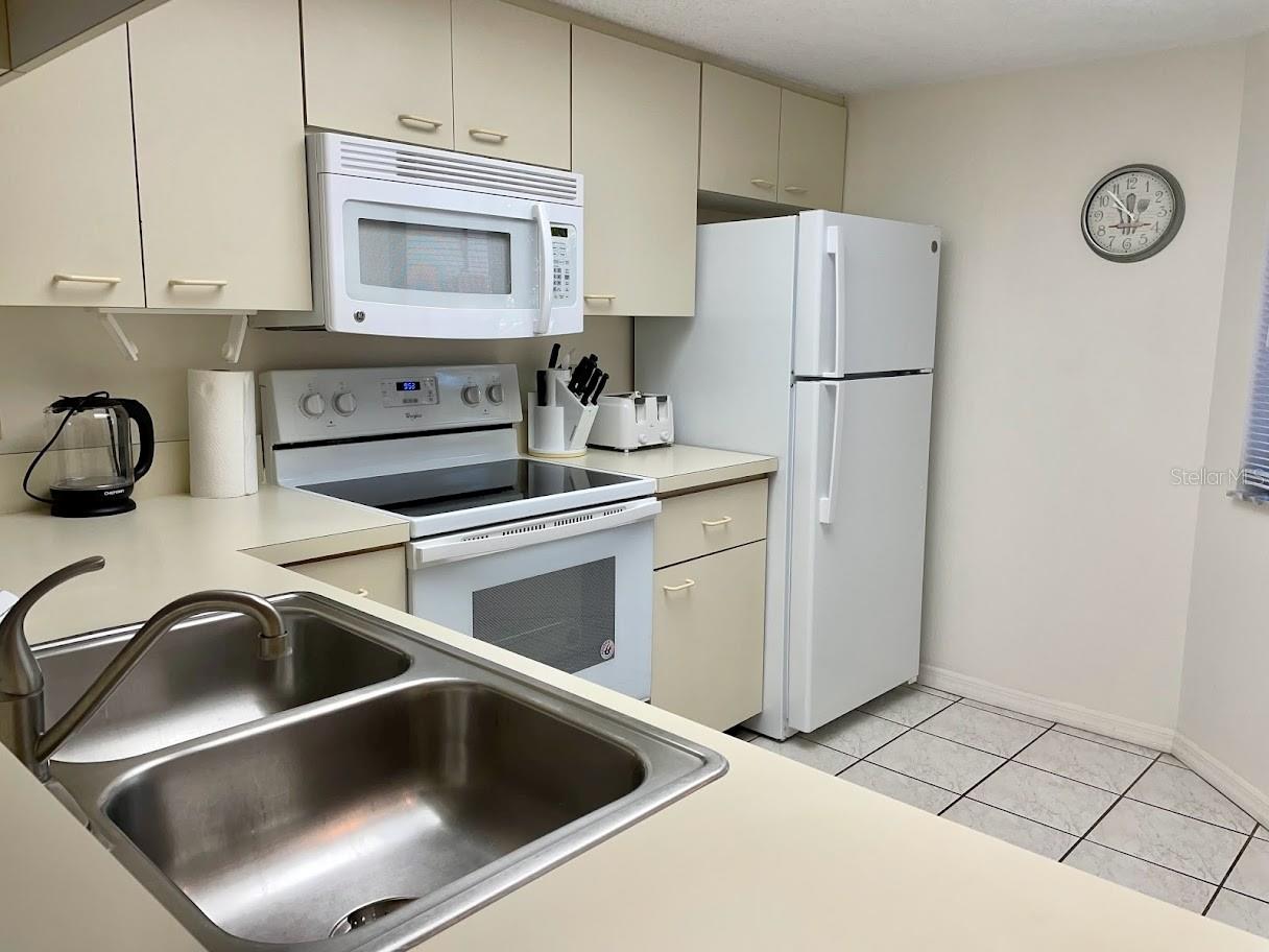 SHOREWALK - Residential