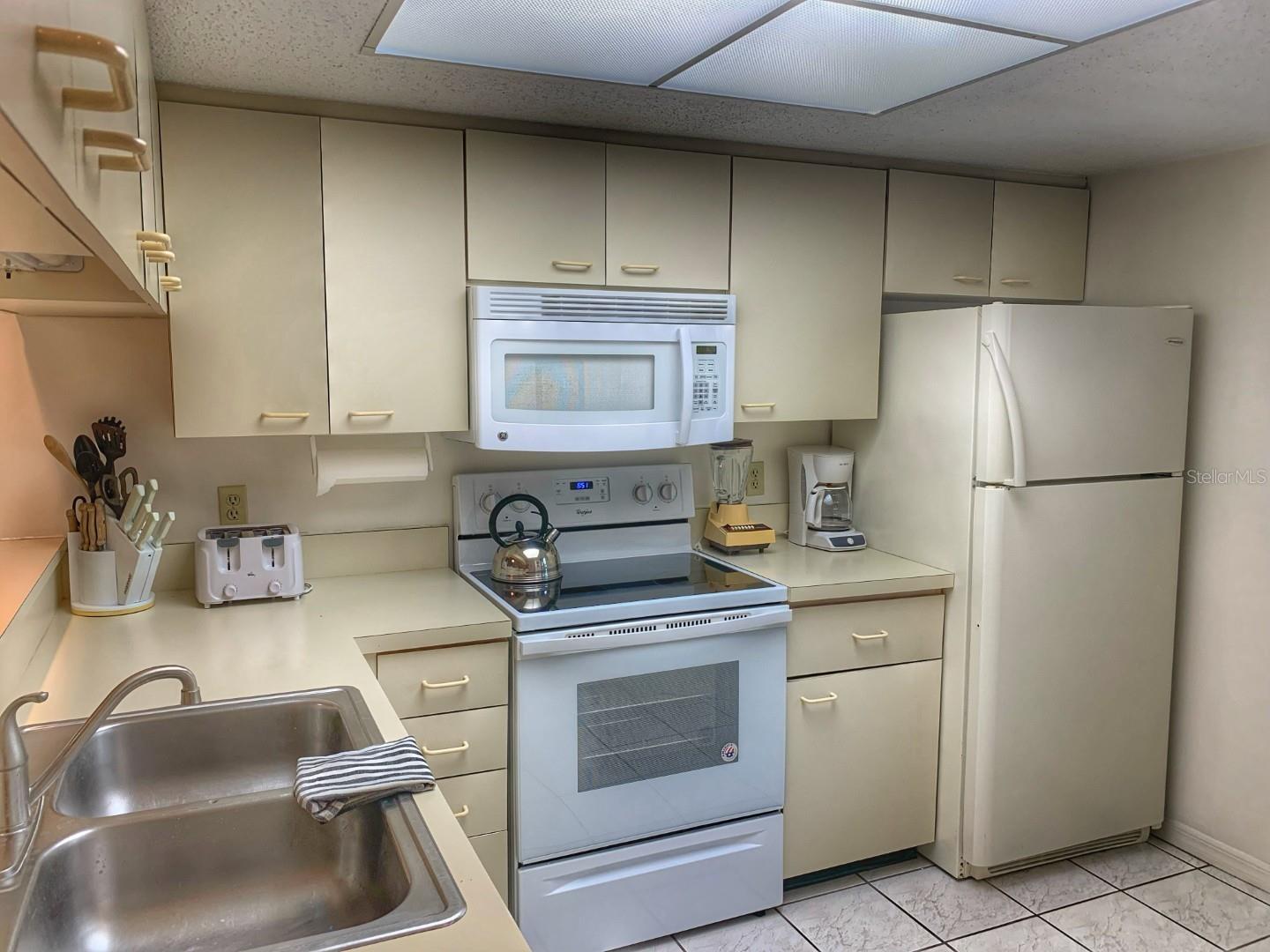 SHOREWALK - Residential